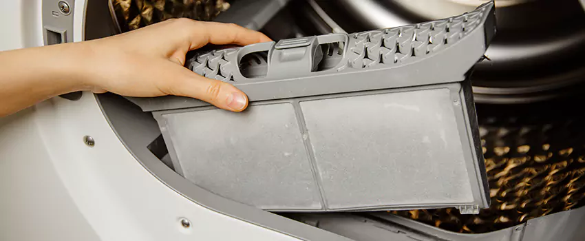 Signs Of A Clogged Dryer Lint Trap in Mill Creek, Washington